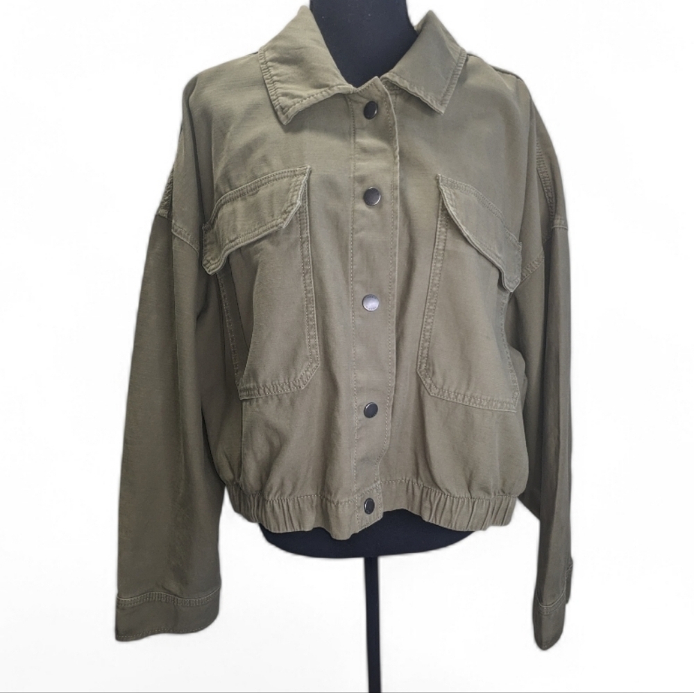 Torrid Plus Khaki Utility  Military Crop Length for Women Size 3x 3/4 Sleeve